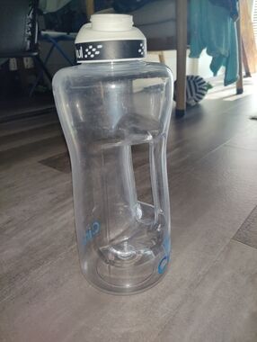 Cirkul 64oz Water Bottle Black Lid BPA Free Large Hydration Bottle